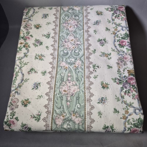 Pair dorma floral vintage - pair,